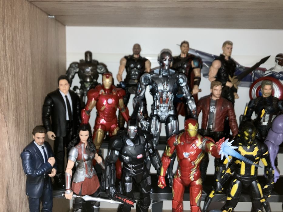 Екшън фигури marvel legends,black series и други