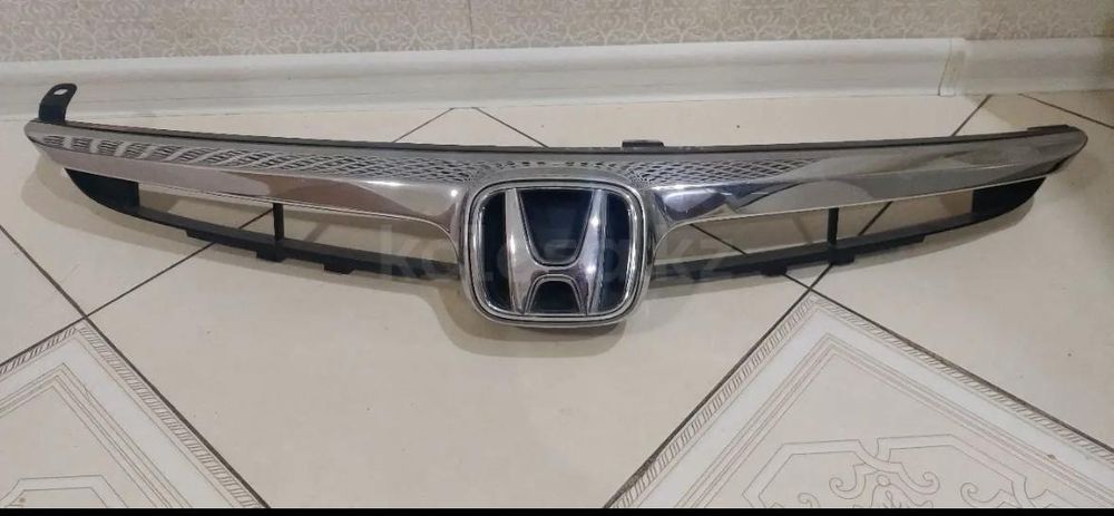 Решетка радиатора HONDA CIVIC