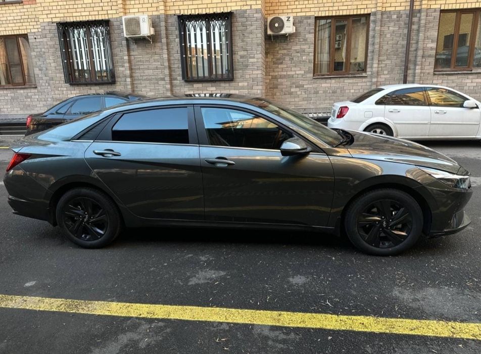 Hyundai elantra 2+ 2023yil