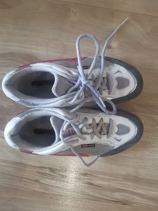 ботинки продам 36 размер