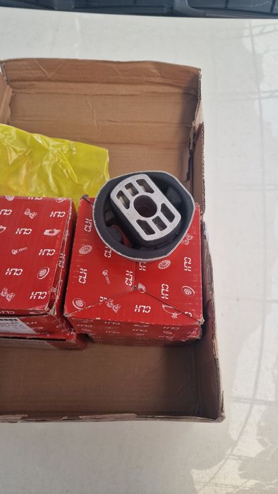 Продам сайлентблоки на Ауди