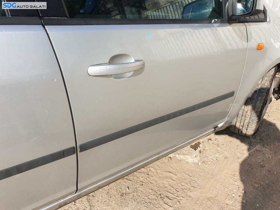 Usa Usi Portiera Portiere Dreapta Fata Dezechipata cu Defect Ford C-Max 2004 - 2008 Culoare O3