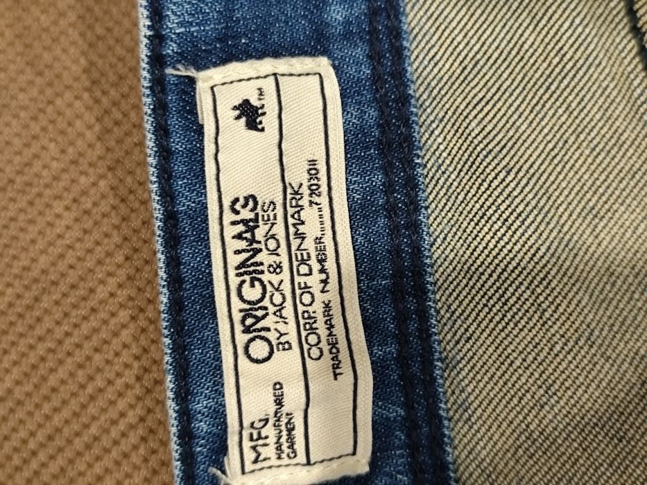 Оригинални дънки - JACK & JONES