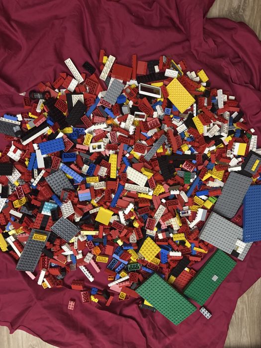 3,3 килограма lego части/тухлички