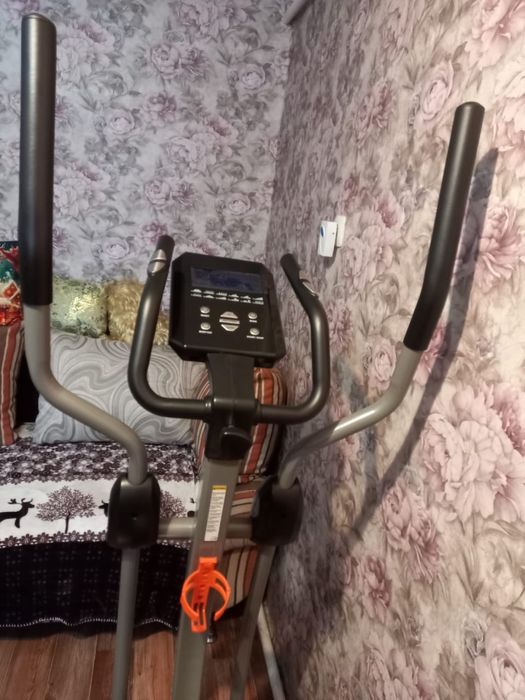 Эллиптический тренажер ОМА 8900 Е52