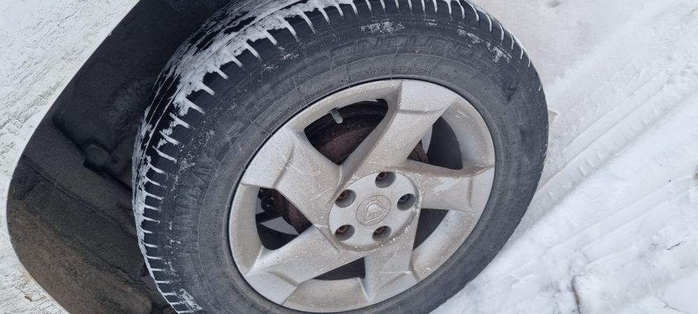 Vând Jante aliaj originale Dacia Duster anvelope 2025-2023