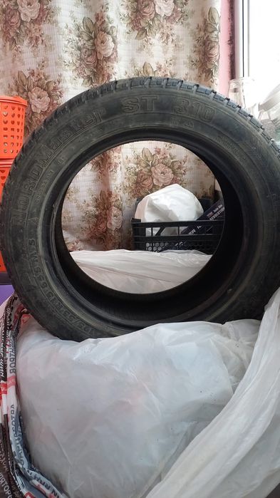 Продам всесезонную резину