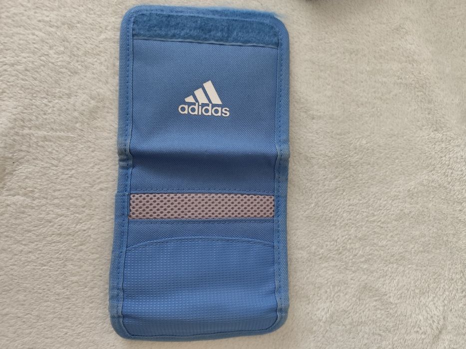 Portofele in stare buna