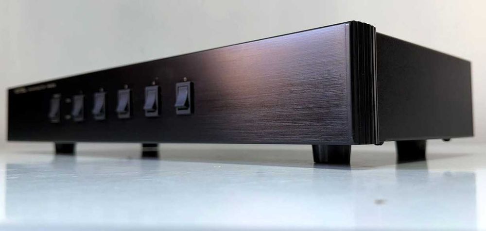 High-End Rotel RSS-900 Selector Audiophile Speaker Switcher Control 6
