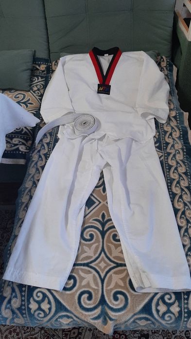 Добок таеквандо на 10-11 лет