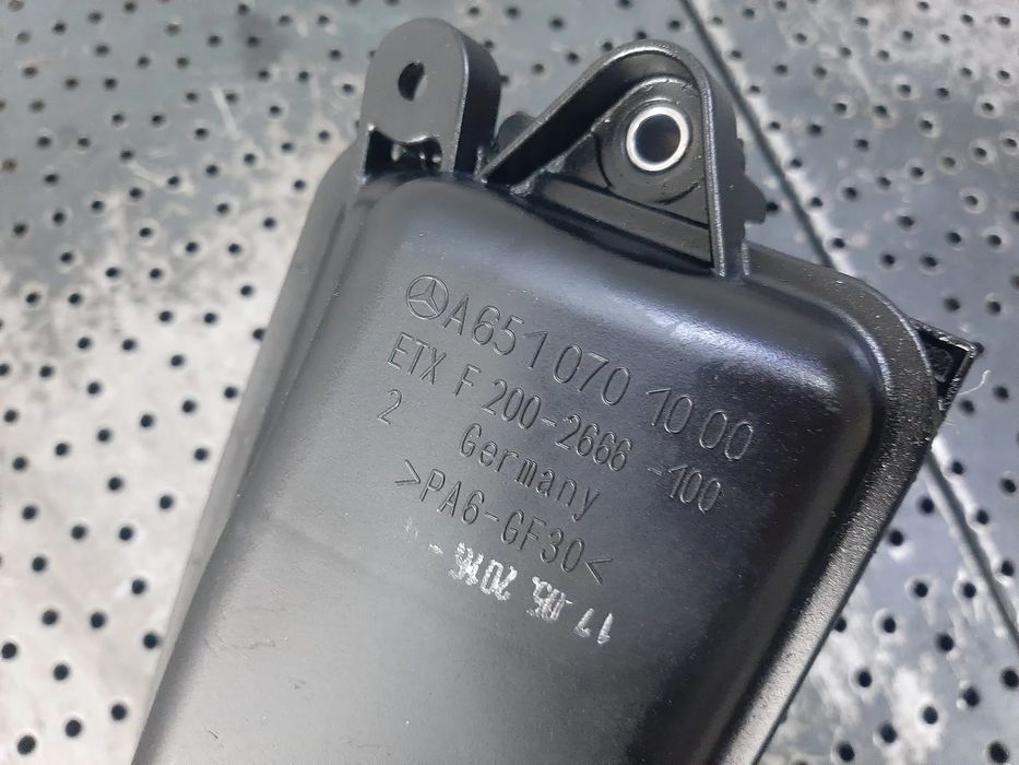 rezervor vacuum  2.2 cdi 651921  mercedes c-class w205  a6510701000