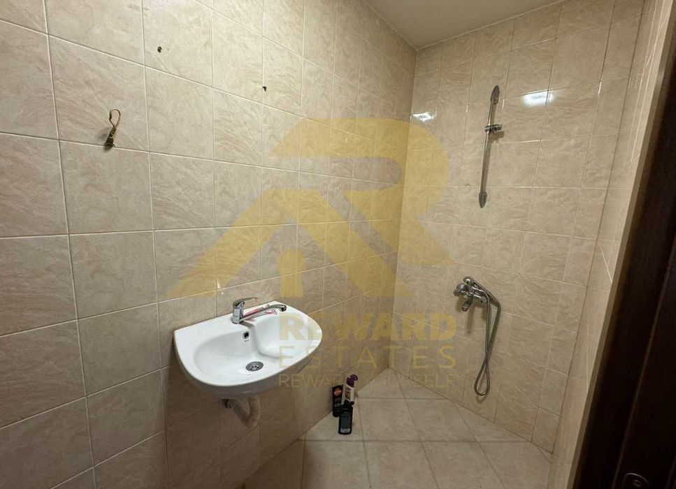 Продава се Двустаен апартамент в София, Левски В - 51 кв.м за 2118 €/кв.м - Снимка #9