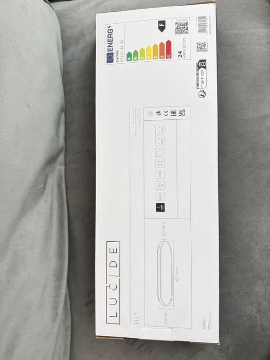 Plafoniera tavan noua