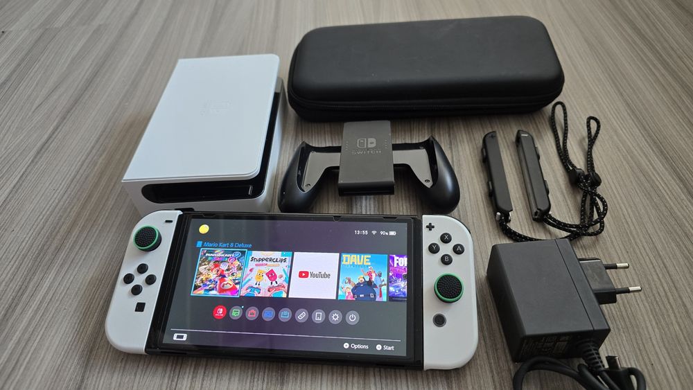 Nintendo Switch White