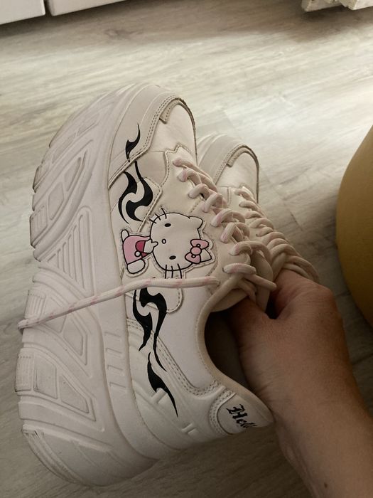 Adidasi Hello Kitty