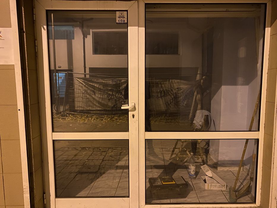 Дава се под наем Магазин в Варна, Колхозен пазар - 20 кв.м за 204 € - Снимка #1