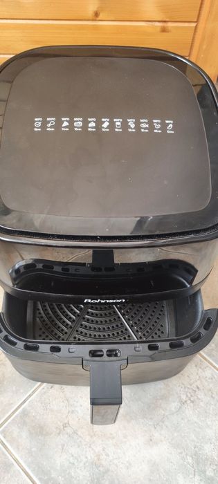 Продавам Airfryer Rohnson