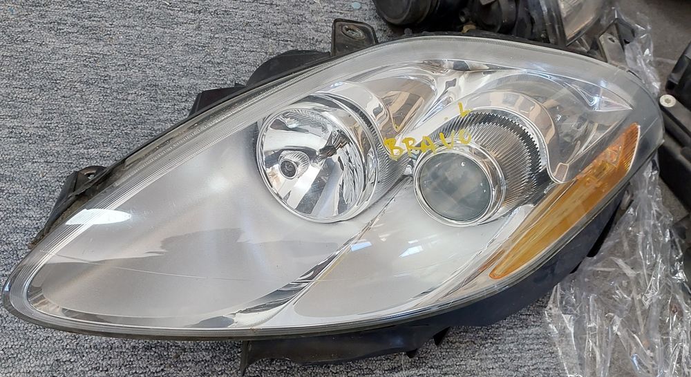 Far stanga dreapta Fiat Bravo cu lupa european