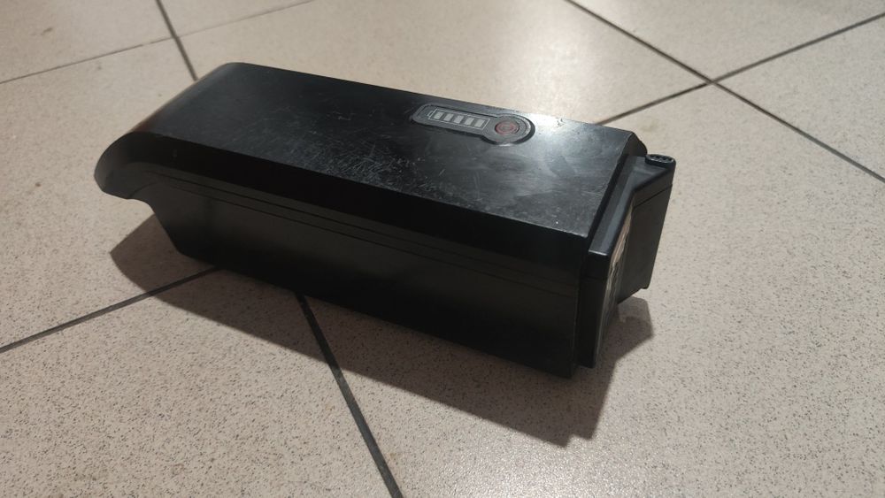 Baterii bicicleta încărcătoare  36v/24v