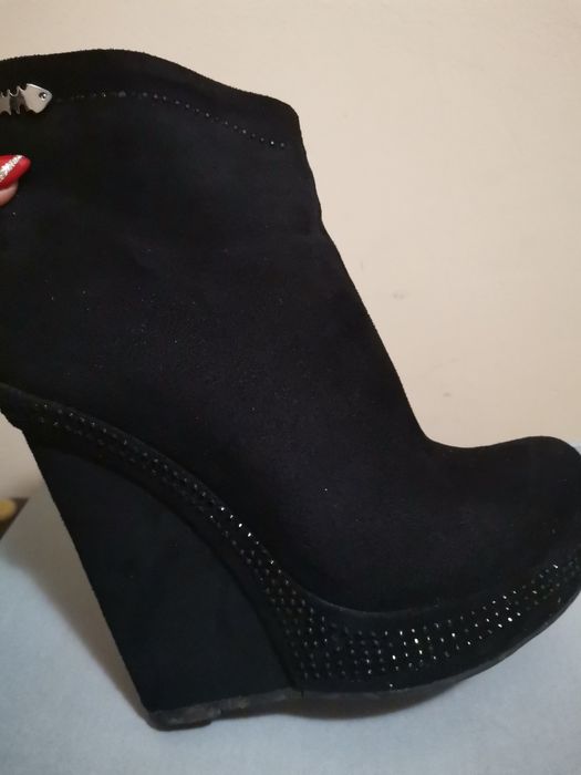 Боти на платформа