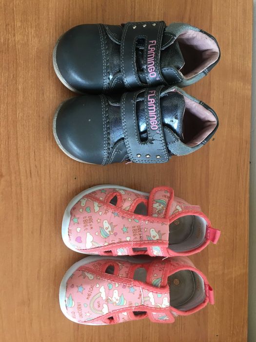 Продам детскую обувь