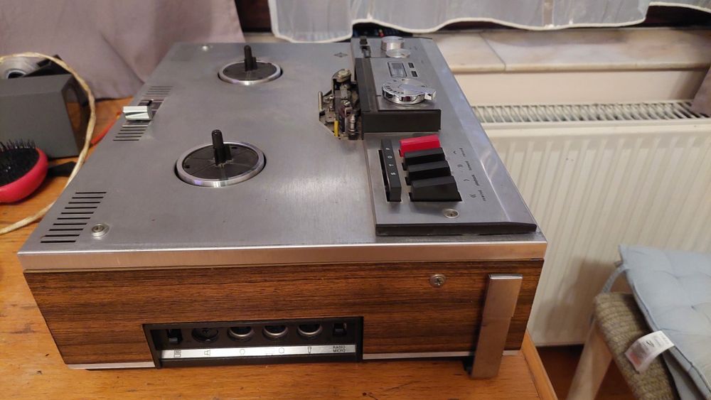 Magnetofon telefunken pentru piese