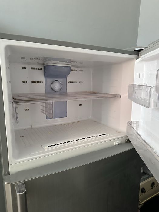 Холодильник в нерабочем состоянии