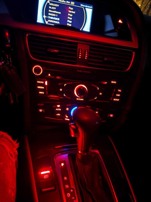 Audi a5 2.0 TFSI /АВТОМАТ/ПЕРФЕКТЕН/нови вериги.