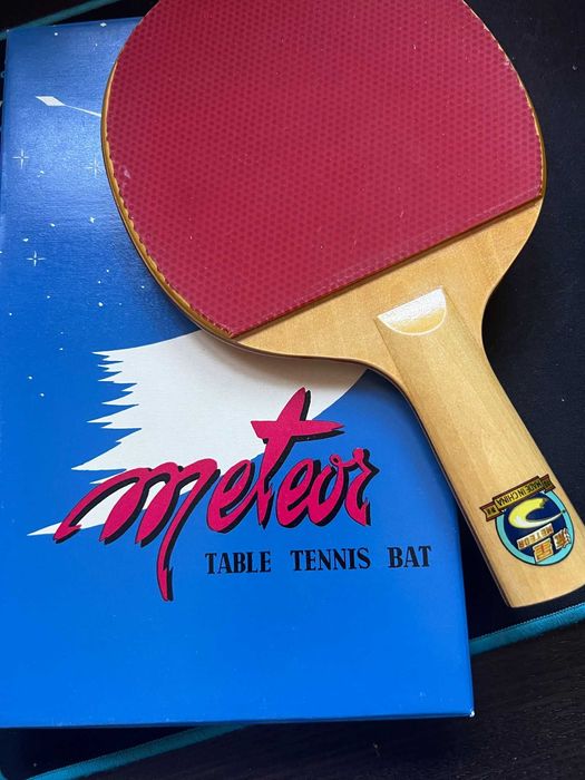Paleta tenis de masa Meteor anii 80 noua in cutie