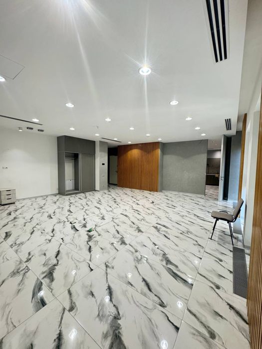 Сдаётся офис 220 кв.м. ЖК Mirabad Avenue