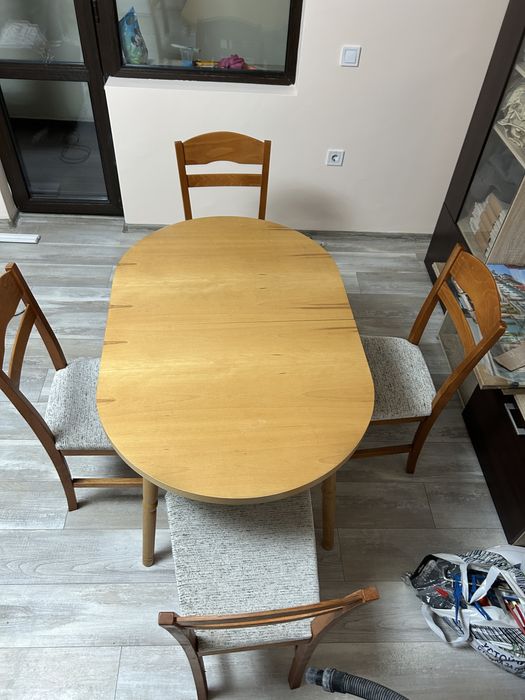 Комплект маса с 4 стола