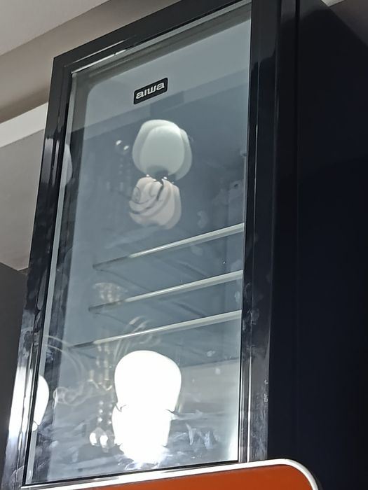 Ofis va uy uchun ideal tanlov! AIWA LC65 minibari sotiladi!