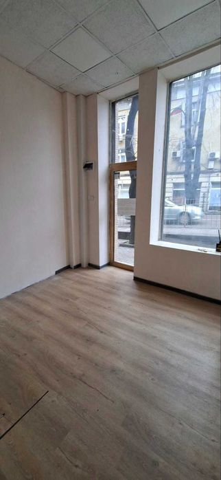 Давам магазин под наем на улица Шипка