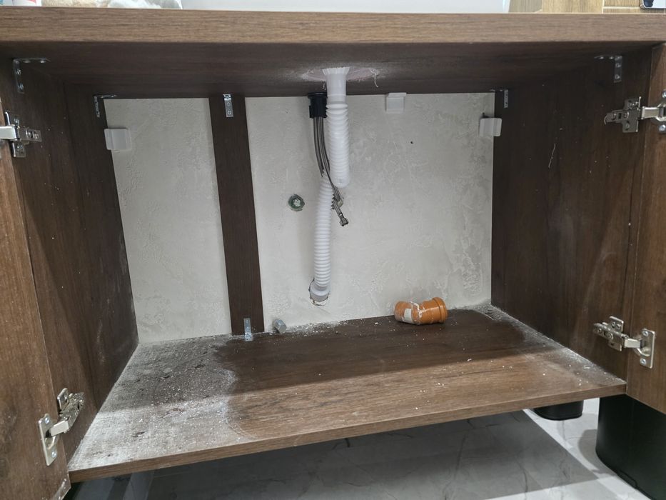 Шкаф мивка за баня