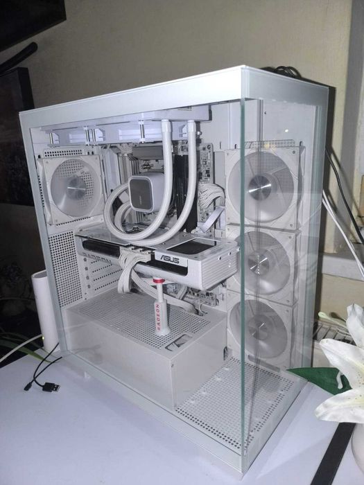 PC RX 9070 XT, RYZEN 7 7800X3D, 32GB RAM, 1TB SSD