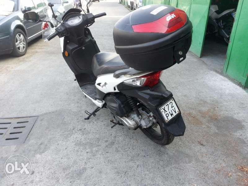 Мотоциклет,скутер Сим-фони Ср( Sym-phony SR)-50 RR --125-на части