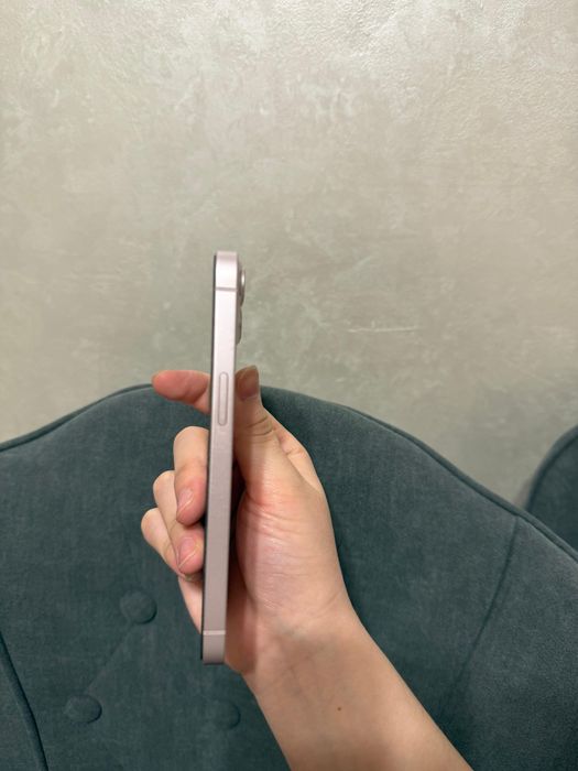 Айфон 13.       .