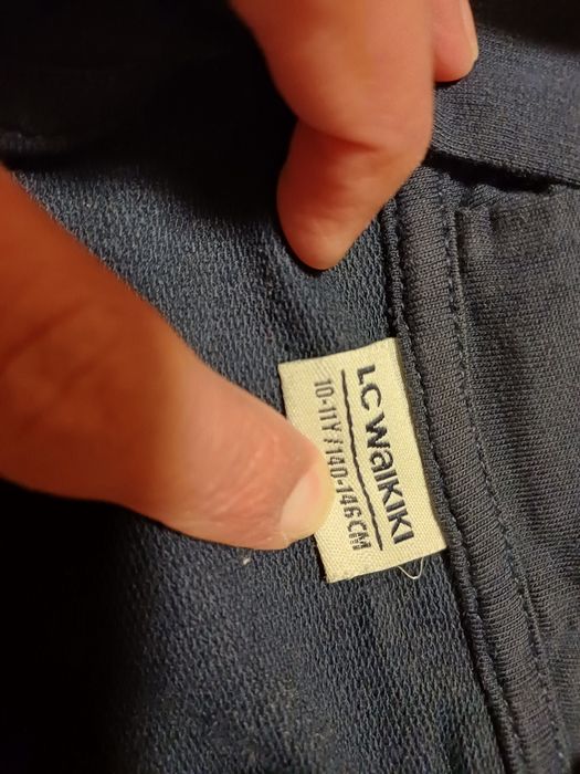 Горнище на LC Waikiki + блуза с дълъг ръкав  140-146см