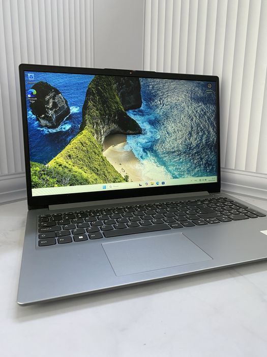 Ноутбук Lenovo Celeron