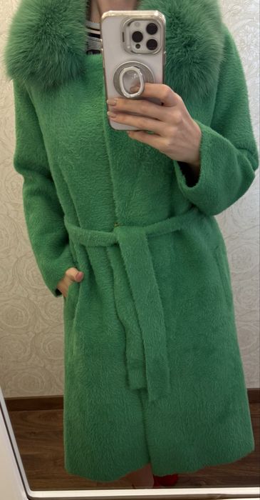 Палто в зелен цвят с колан