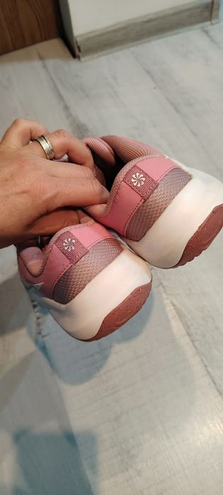 Adidasi Nike 38!