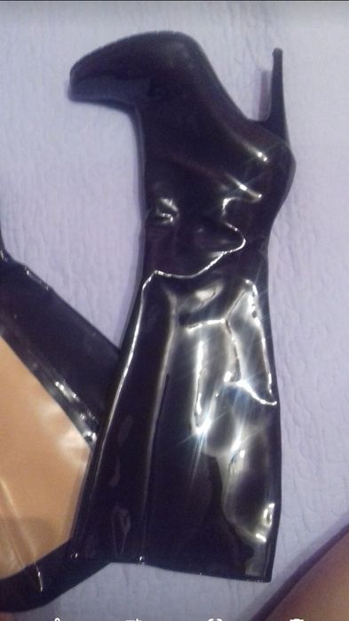 Продам кожаную обувь