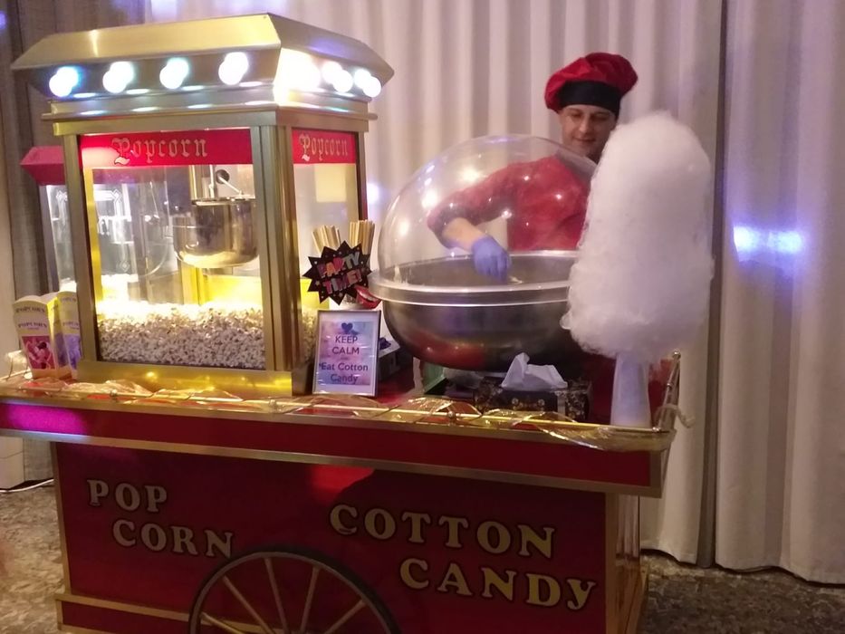 Popcorn / Vata de Zahar pe Bat / Limonada