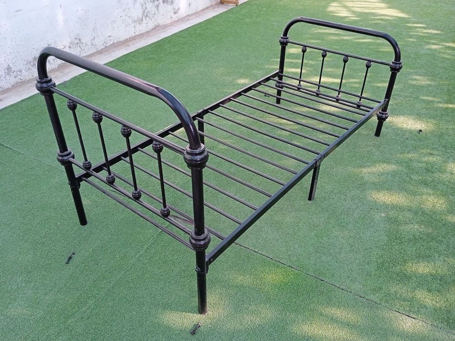 Качественная кровать