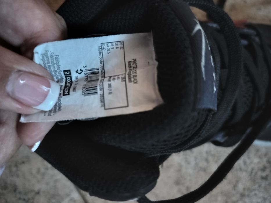 Продавам баскетболни обувки