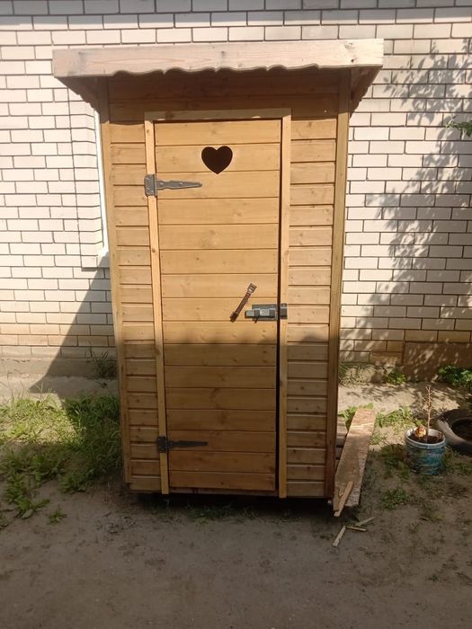 Продается уличный туалет