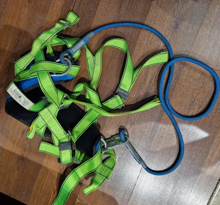 Centura alpinism ham protectie cordelina noua nefolosita,full echipata