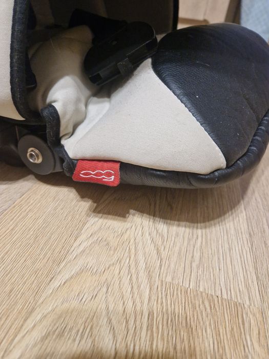 Автокресло от коляски