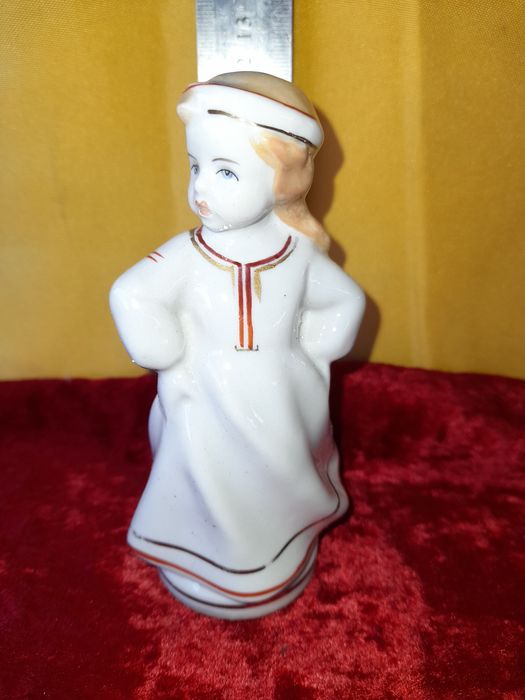 Советские фарфоровые статуэтки