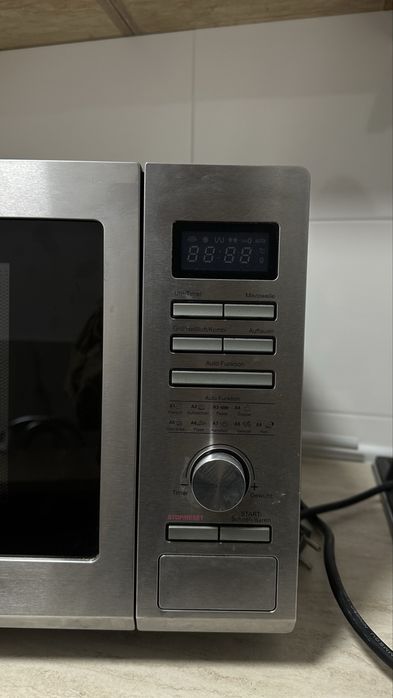 Vand urgent - Cuptor cu microunde si grill